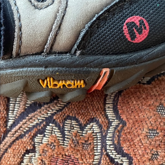 Merrell Women’s Athletic Hiking Shoes - Black and Tan - Picture 7 of 9